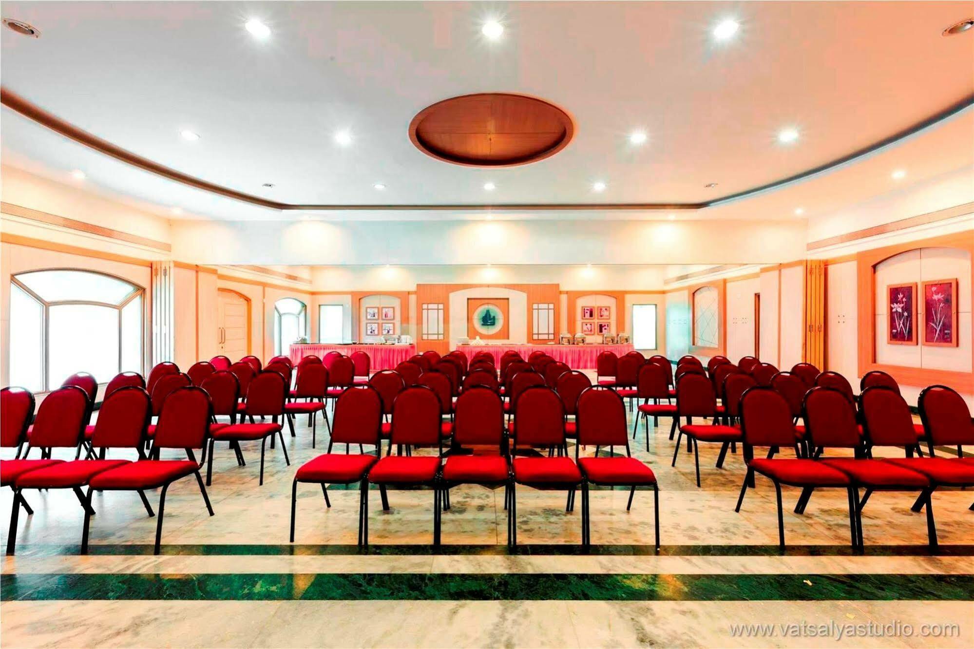 Vits Shalimar, Ankleshwar Hotell Eksteriør bilde